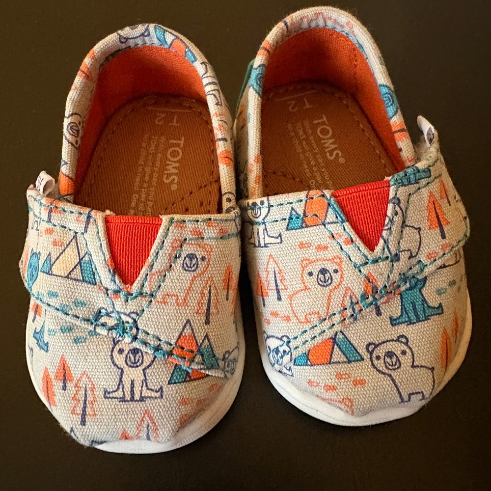 TINY TOMS: CLASSIC MULTI CANVAS BEARS FLATS